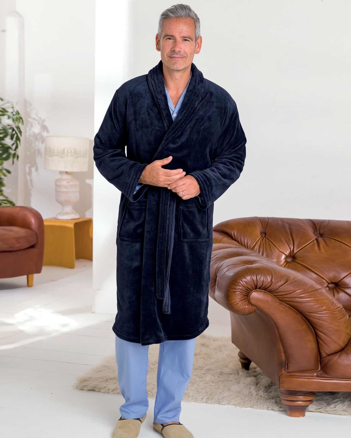 Mens Navy Velour Dressing Gown Sizes MXXL. Machine Washable.